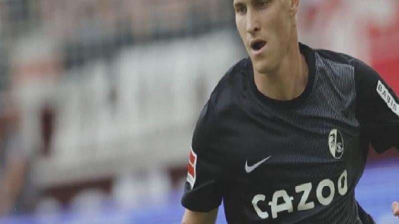 Galatasaray, yılan hikâyesine dönen kanat arayışında sona geldi; işte Sallai’ye ödenecek bonservis!