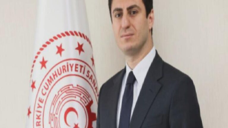 Özgür Özel’in “FETÖ’nün oluşumu” dediği hareketin yöneticisi bakan yardımcısı oldu