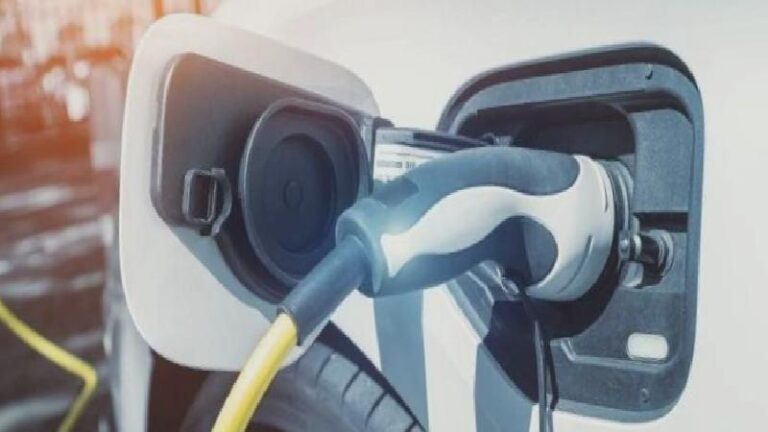 Resmi Gazete’de yayımlandı; elektrikli araç ithalatına düzenleme