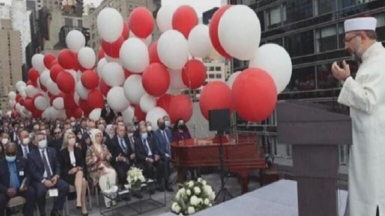 Ertuğrul Özkök: “Tknnycadams’ şifreli binanın açılışında kim vardı, kimler yoktu?