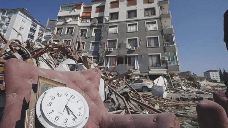 Deprem bölgesindeki çocukların ”hayallerine” verdiği yanıt: Meslek sahibi olmak
