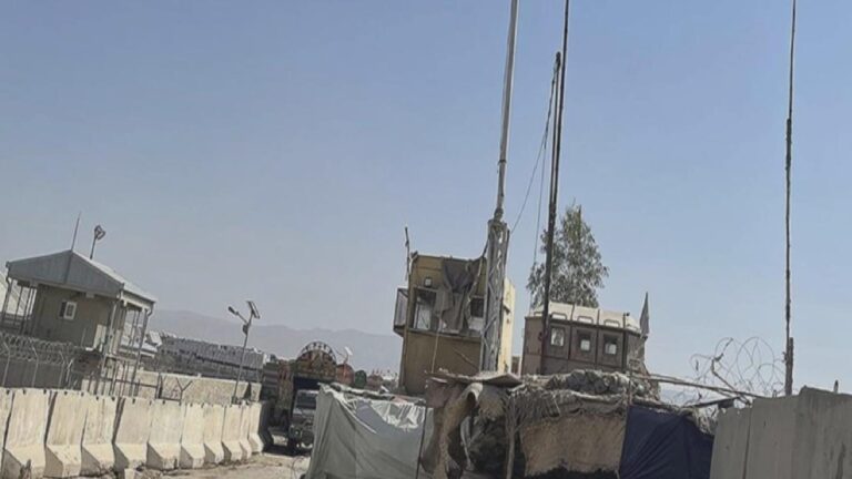 Afganistan ve Pakistan sınır güçleri arasında çatışma çıktı; 19 Pakistan askeri öldü
