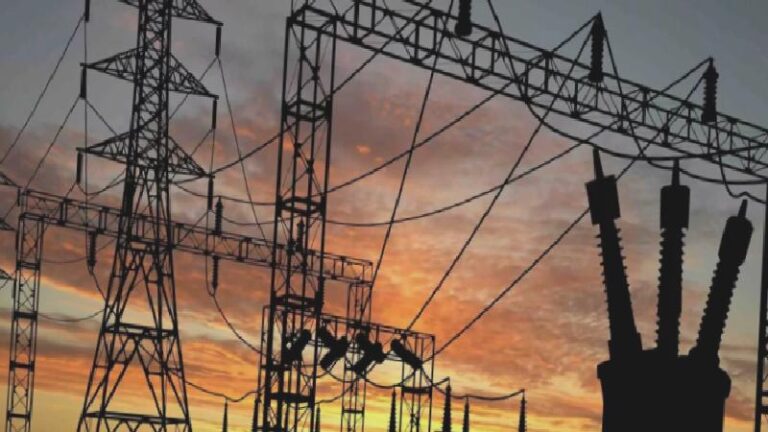 Enerji Bakanı Bayraktar: Suriye’de elektrik ve enerji hizmetlerini Türkiye üzerinden sağladığımız yerler var