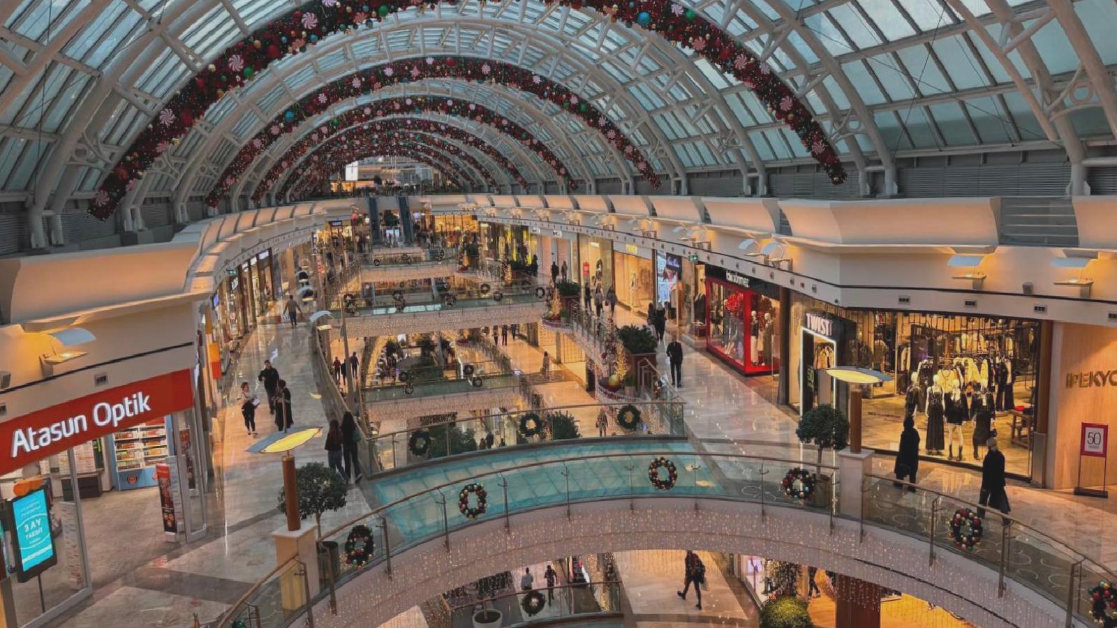 Ertuğrul Özkök: Kasımda yurt dışında 3 bin dolardan fazla “tax free” alışveriş yapan Türklerle ilgili istihbarat raporu