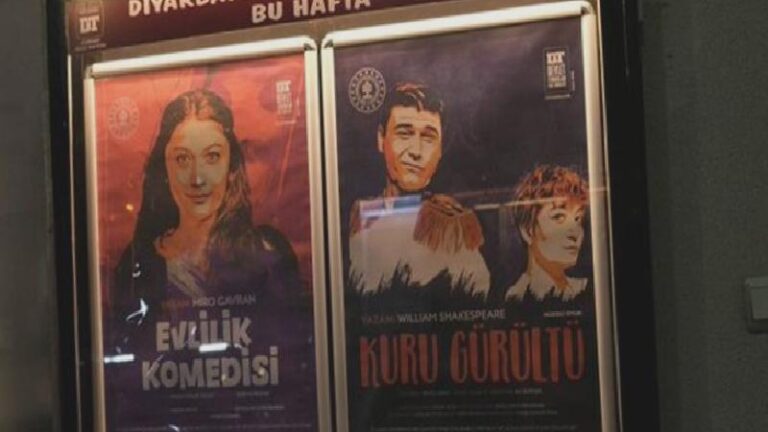 HÜDA-PAR çağrısıyla, Devlet Tiyatrosu oyununa tekbirli protesto!