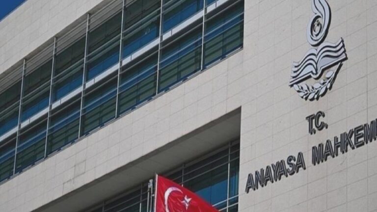 Siyasi partilerin mali denetimleri hakkındaki AYM kararları Resmi Gazete’de