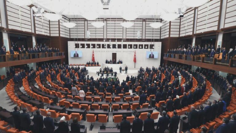 Temelli’den “geri gönderme” eleştirisi: Suriye’de devlet varmış benzeri göndererek işkence görmelerine mahal veriyorsunuz