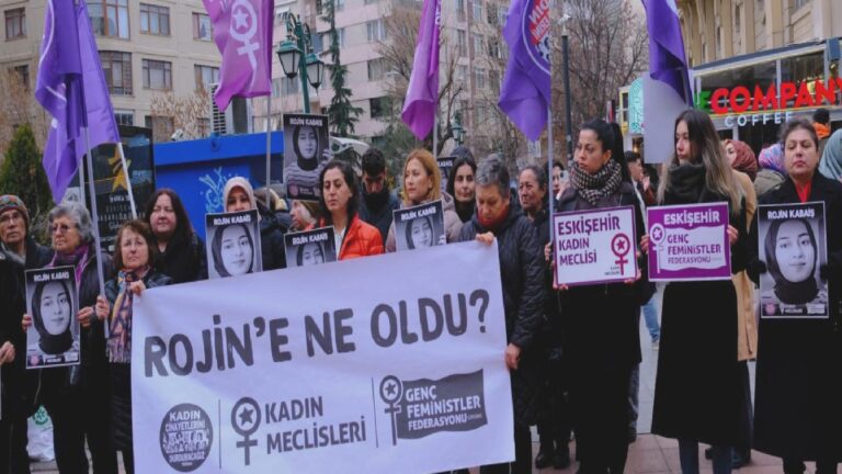 Kadınlar, Rojin Kabaiş için ayakta: Neden her şüpheli bayan ölümünde olduğu benzeri yine intihar deniliyor?