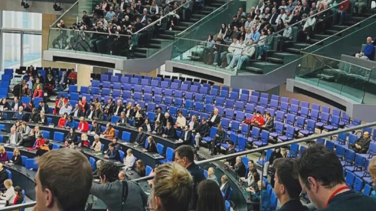 CDU’nun göç tasarısı AfD’nin desteğine rağmen geçmedi