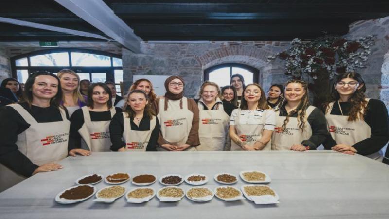 Güler Sabancı: 6 bine yakın NEET genç kadına ulaştık; ellerinizi çoğu zaman  en yükseğe kaldırmaktan korkmayın!