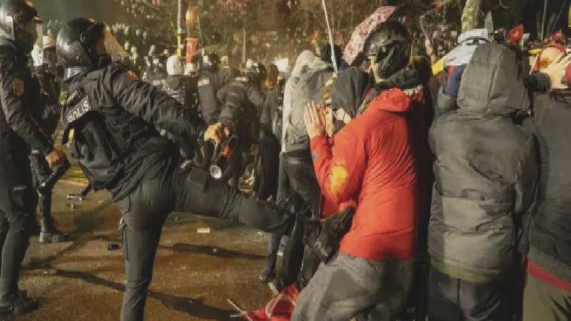 İddia: Öğrenci dayanışmasına KYK yönetimi engel olmaya çalıştı; “Hakkınızda soruşturma başlatılır” diyerek tehdit etti!