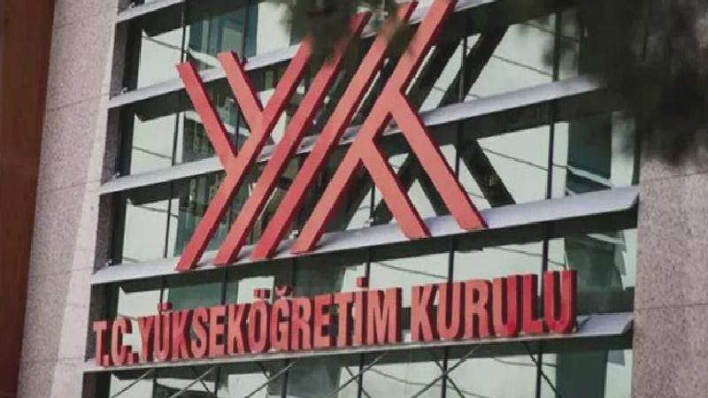 İddia: YÖK’e ait resmi araçta uyuşturucu yakalandı; eski TBMM Başkanı’nın özel kalem müdürü ve TBMM Genel Sekreteri’nin kardeşi hakkında işlem yapılmadı