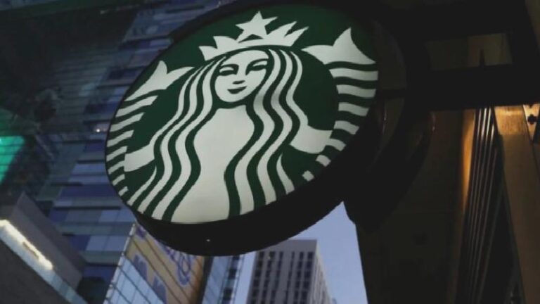Starbucks’tan aldığı kahve dökülerek cinsel organına zarar verdi; mahkeme 50 milyon dolar tazminata hükmetti!