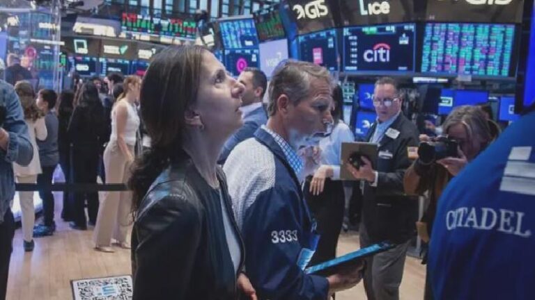 Trump’ın ifadeleri piyasaları ve doları düşürdü, altın yeni rekor kırdı