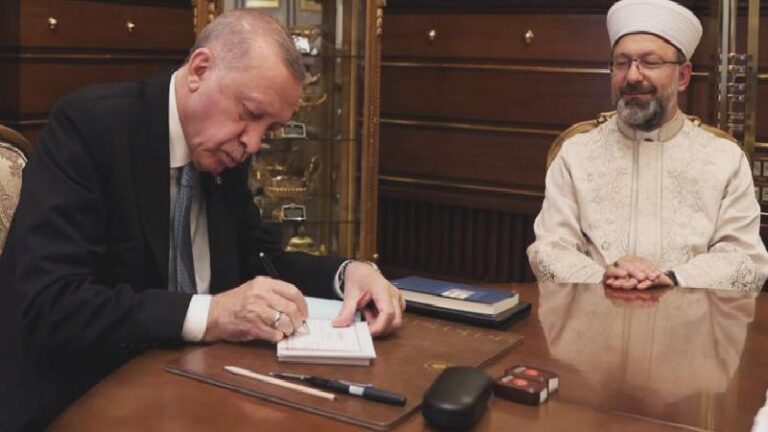 Erdoğan’ın çıkardığı KHK’yı AYM iptal etti, AKP torba kanunla Meclis’e getirdi: Diyanet’in yetkilerine düzenleme