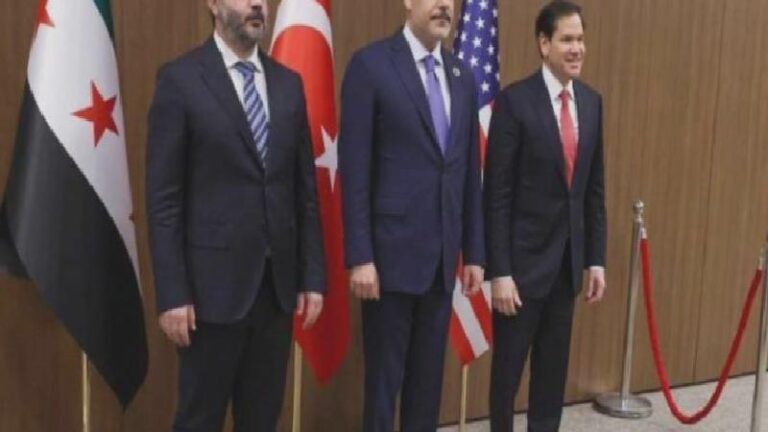 Murat Yetkin: Suriye’de hiçbir şey bitmiş değil, daha yeni başlıyor; işler ters giderse hükûmetin “Terörsüz Türkiye” projesi olumsuz etkilenir