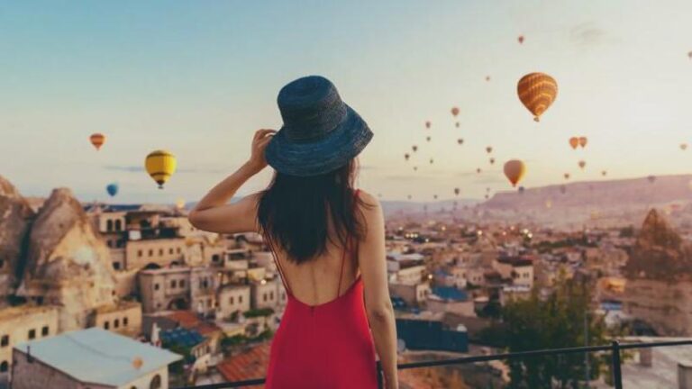 Turizm sezonu başladı; çalışma koşulları ve ücretler yeniden gündemde