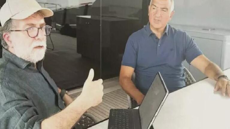 Ahmet Hakan, Bakan Ersoy’la Atina’ya tekne turunun ayrıntılarını yazdı: Koruma yoktu, protokol yoktu, Yunan makamlarına bile haber vermemişti