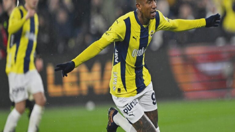 Anderson Talisca’dan ayrılık haberlerine sert tepki!