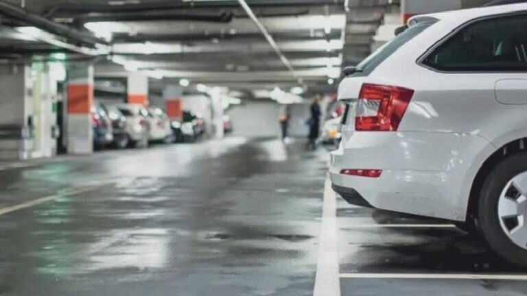 Bilirkişi yanıtladı: Komşularınız 1 araçlık otopark yerleri varken 3-4 araçlık otopark yeri işgal ediyorsa ne yapılabilir?