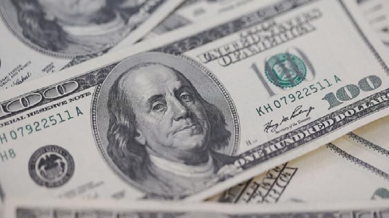 Cari açık nisanda 7,86 milyar dolar oldu