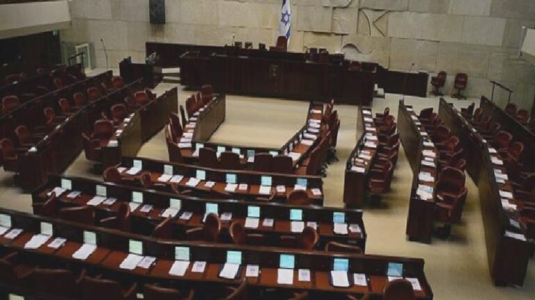 İsrail’de muhalefet partileri, Netanyahu hükûmetini devirmek için meclisin feshedilmesine ilişkin tasarıyı oylamaya sunacak
