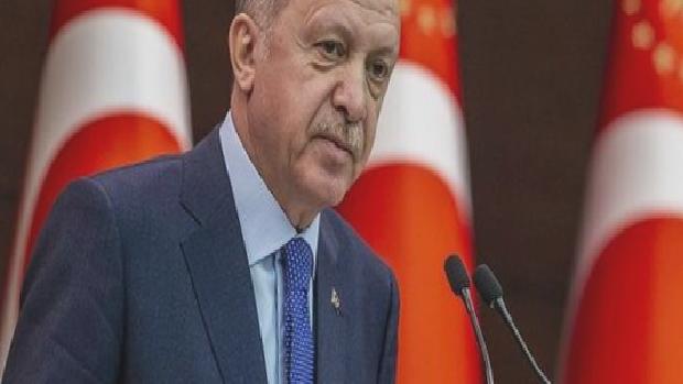Karar yazarı Akyol: Soruşturmalar hukukun ölçüsünü aştı, olan memlekete oluyor…