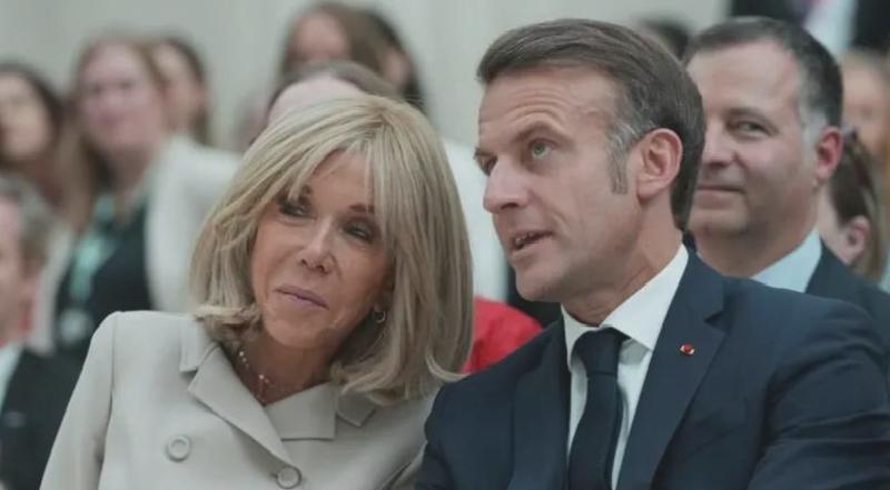 Fransa Cumhurbaşkanı’nın eşi Brigitte Macron’un erkek doğduğunu iddia eden internet fenomeni hakkında dava açıldı