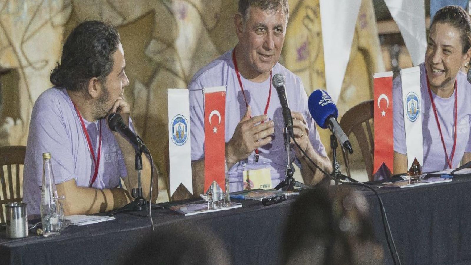 İzmir Büyükşehir Belediye Başkanı Tugay: Belediyeler kuru siyaset yapılan yerler değil!