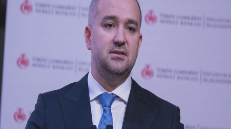 Londra’da yatırımcılarla buluşan TCM Başkanı Karahan’dan temkinli faiz mesajı