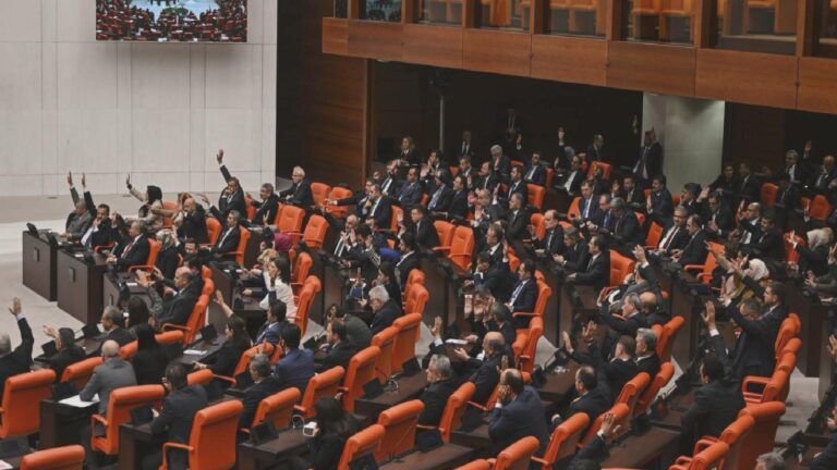 Muhalefetin ‘Doğa katliamına kılıf’ dediği İklim Kanunu, Meclis’ten geçti: İşte yeni düzenlemedeki detaylar