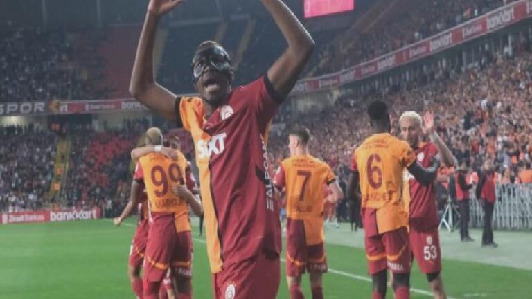 Osimhen’den Napoli’ye bir rest daha; görüşmelere telefonla bağlandı!