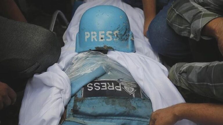 Al Jazeera: Gazetecilere yönelik suikast ile Gazze’de son kalan seslerin dünya ile gerçek trajediyi paylaşmasının engellenmesi hedefleniyor