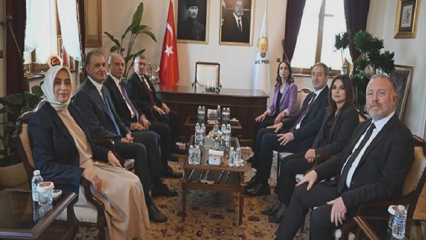 Fatih Altaylı: DEM Parti ve PKK, AKP’ye güvenmiyor; Öcalan partiyi ve örgütü ikna etmeye çalışmış, hakaret etmiş