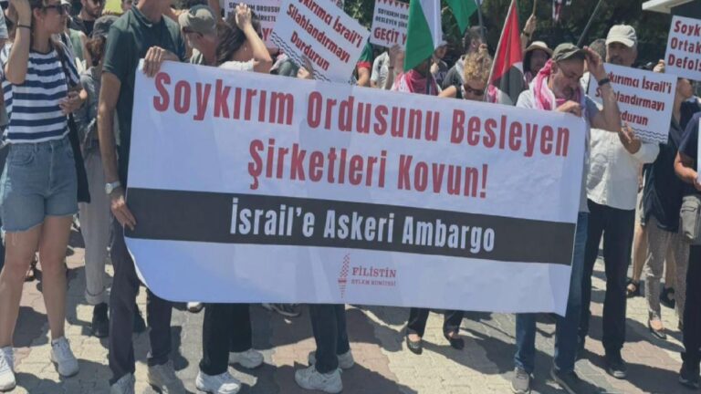 İDEF 2025’te İsrail şirketlerini protesto eden İsmail Çelik’in tutukluluk halinin devamına karar verildi, disiplin soruşturması açıldı