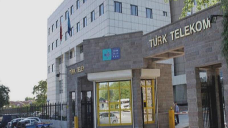 Türk Telekom’un imtiyazı ihalesiz uzatıldı, Murat Muratoğlu sordu: Bağımsız bir şirket kazansa, kaynaklar yandaşlara nasıl aktarılacak?