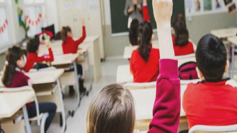 800 bin öğretmen atama beklerken “İlahiyat mezunları sınıf öğretmeni yapıldı” iddiası