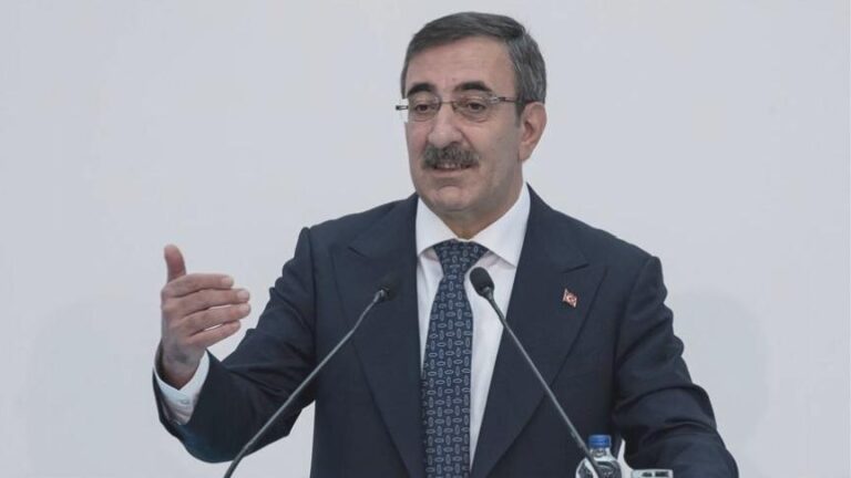 Cumhurbaşkanı Yardımcısı Cevdet Yılmaz, OVP’nin detaylarını açıklıyor
