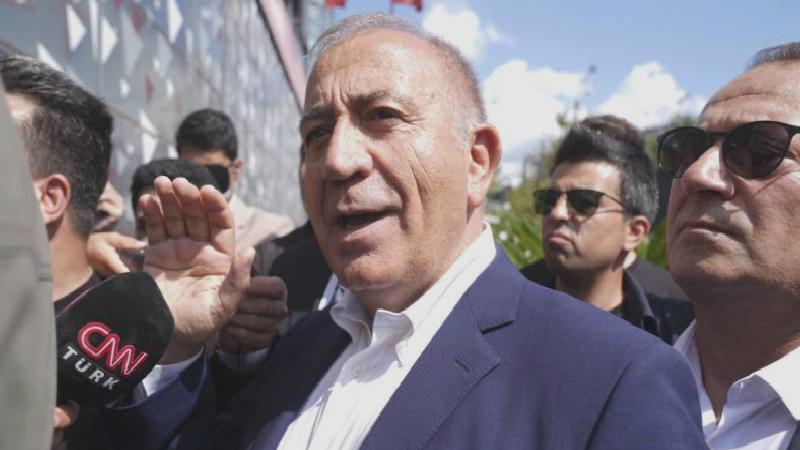 Gürsel Tekin’den CHP İl binasının taşınma kararına: İsterlerse bizi Şırnak’a göndersinler, yarın da buraya geleceğim, bu bina bizde yani