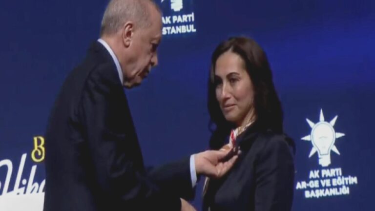 Kulis: AKP’ye geçen Özlem Gürzel hakkında CHP ile İmamoğlu arasında fikir ayrılığı yaşanmış