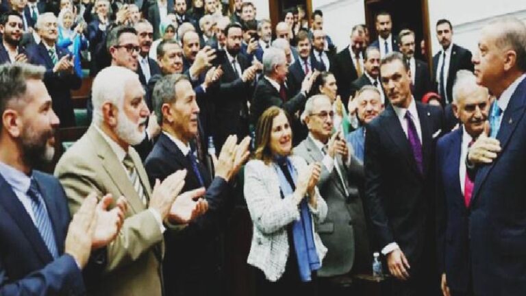 Nuray Babacan’dan AKP kulisi: Tüm tuşlara basılıyor, gelinen nokta histeri gibi