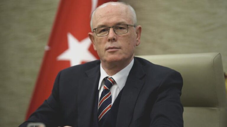 Odunpazarı Belediye Başkanı Kazım Kurt’tan Gürsel Tekin’e: Sen bir iş birlikçisin!