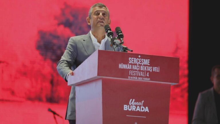 Özgür Özel’den Erdoğan’a gönderme: Bu ülke; ‘Bir olalım, iri olalım, diri olalım’ sözünü laf olsun diye söyleyenlerle değil, bunun gereğini yapanlarla kurtulacak