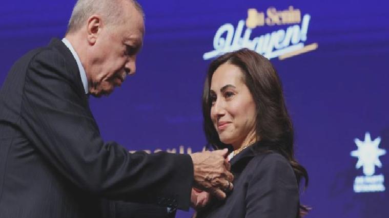 CHP’den AKP’ye geçen Gürzel’den İBB Meclisi’ne tepki: Ek bütçemiz gündeme alınmadı; engel olan değil, hizmet eden kazanır