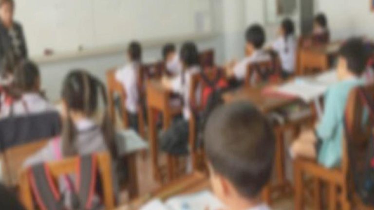 Eğitimde laiklik tartışması: Nakşibendi tarikatına bağlı olduğu iddia edilen Server Vakfı, mahkeme sürecine rağmen okullarda faaliyet yürütüyormuş!