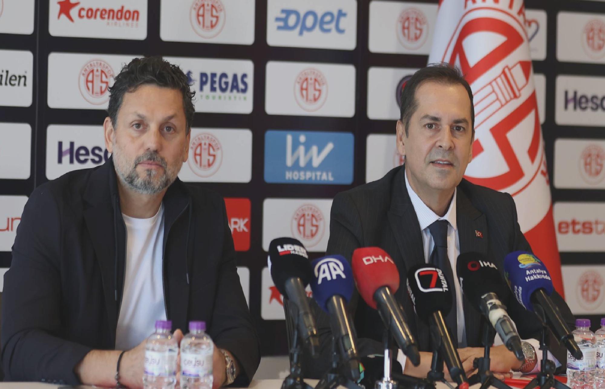 Erol Bulut, Antalyaspor’a imzayı attı: Bazı şeyleri değiştirmeye geldik