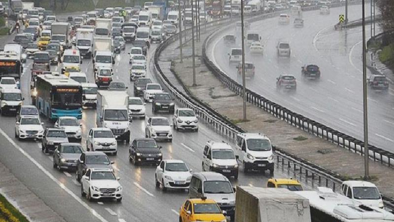 İstanbul’da trafik yoğunluğu yüzde 80’e kadar ulaştı