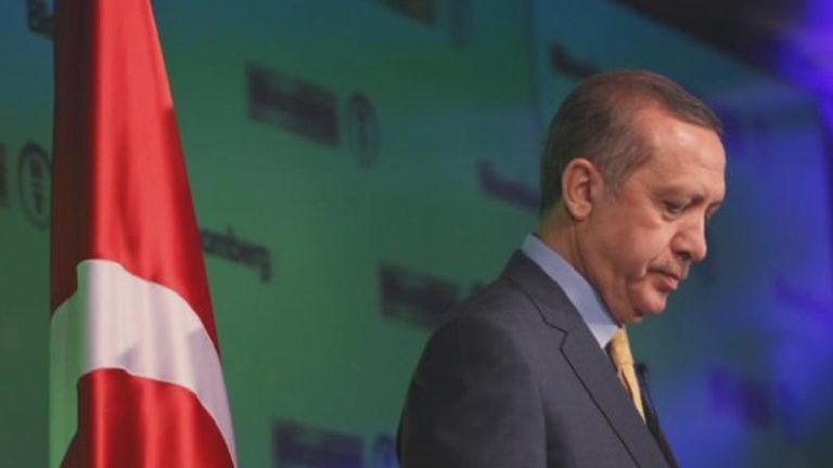 Karar yazarı Beki: İktidara avantaj sağlar gibi görünse bile belirsizlik bumerang gibidir, yararlanmaya kalkanı da vurur