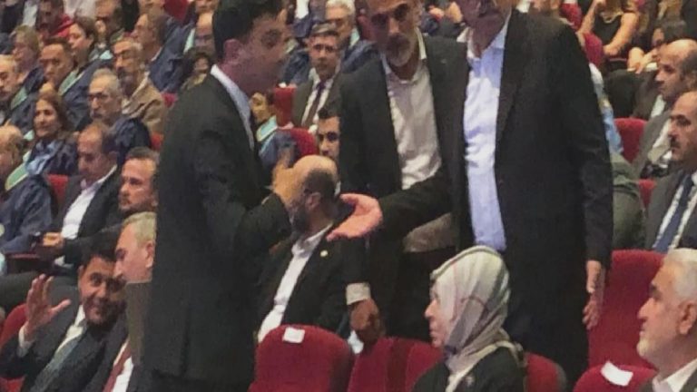 Kurtulmuş’un Diyarbakır ziyaretinde protokol krizi: Başkanlar salonu terk etti