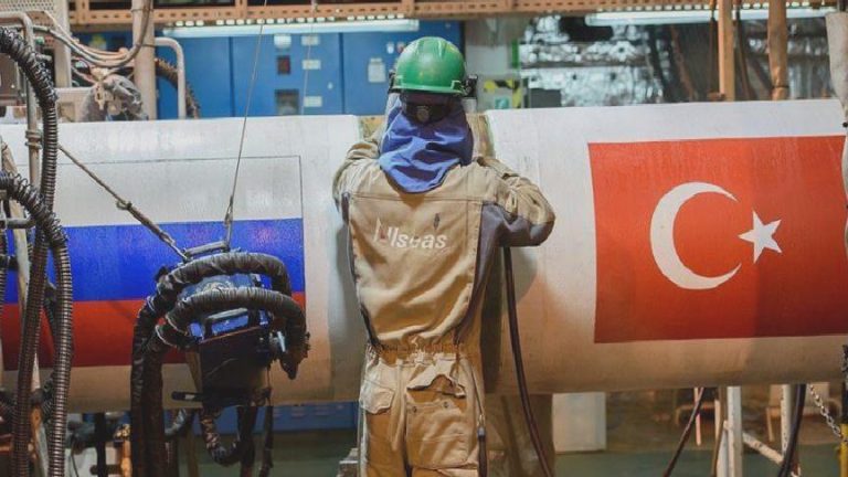 Bloomberg: Türkiye ve Rusya gaz sevkiyatı için müzakerelere başladı